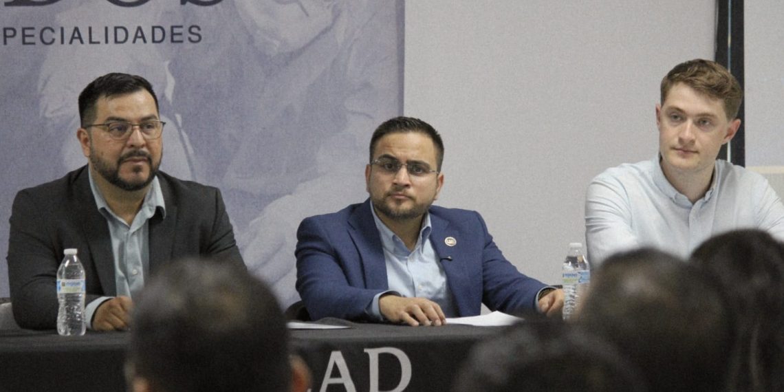 Especialistas por la Ciberseguridad Infantil en la Era Digital durante Conversatorio del ILAD