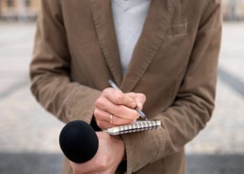 Particulares agreden a cuatro periodistas en Veracruz