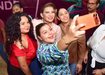 Celebra Lorenia Valles reapertura a exportaciones de ganado