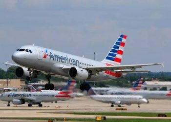 Recortan las aerolíneas de EU vuelos a México
