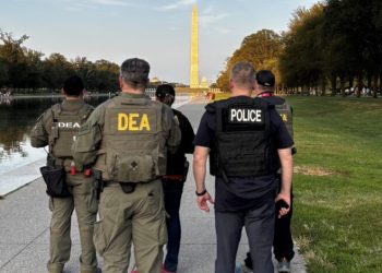 Sheinbaum rechaza acusación de DEA sobre nexos gobierno con narco