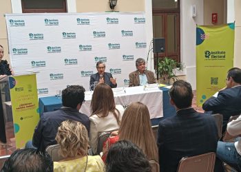 INE debe fortalecer los mecanismos de votación desde el extranjero para el Proceso Electoral 2026-2027