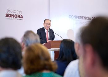 Cumplen Durazo y Sheinbaum compromiso pendiente desde 2014; iniciarán nuevo hospital en Ures