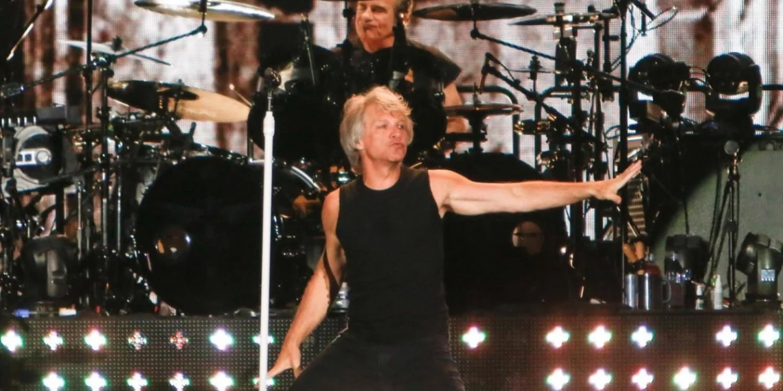 Bon Jovi detiene concierto en el Madison Square Garden por problemas de salud