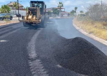 Avanza al 45 por ciento obra de pavimentación en avenida Los Yaquis de San Carlos