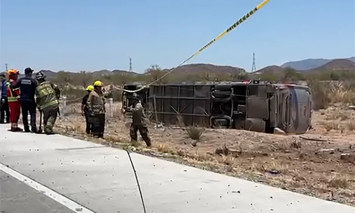 “Camionazo” deja una mujer fallecida en la carretera Guaymas-Hermosillo