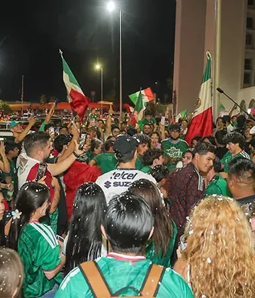 Celebran en Hermosillo triunfo de México en la calle Rosales