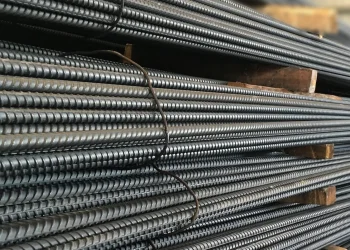 No sólo oro y plata, fierro cayó 85%