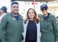 Recibe Ayuntamiento de Guaymas a la escuadrilla acrobática Águilas Aztecas