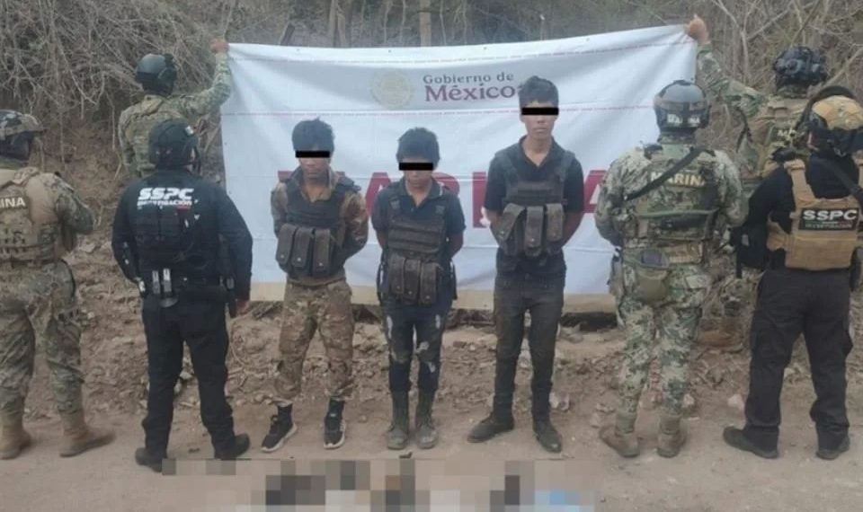 Aseguran explosivos y armas de ‘Los Chapitos’ en Sinaloa