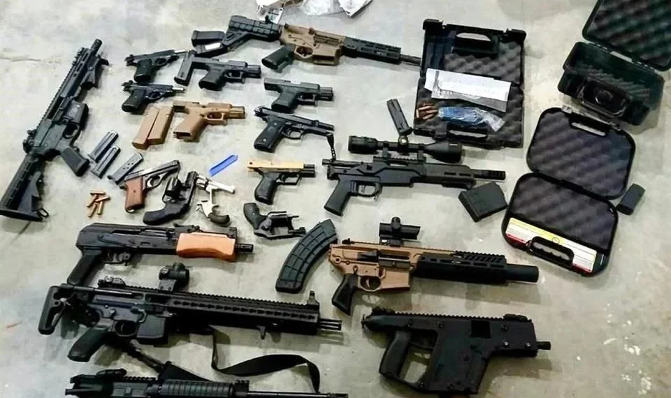 Confisca EU 138 armas destinadas a México