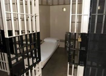 Escapan tres internos de penal de Hermosillo