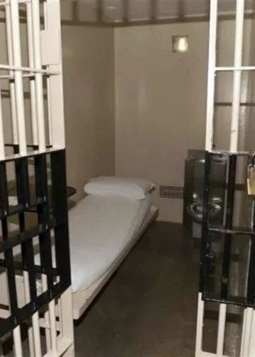 Escapan tres internos de penal de Hermosillo