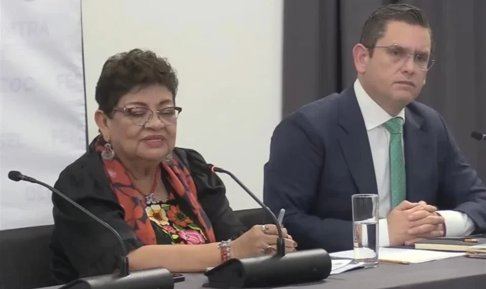 Entregó México a EU a piloto que transportó a Mayo, dice FGR
