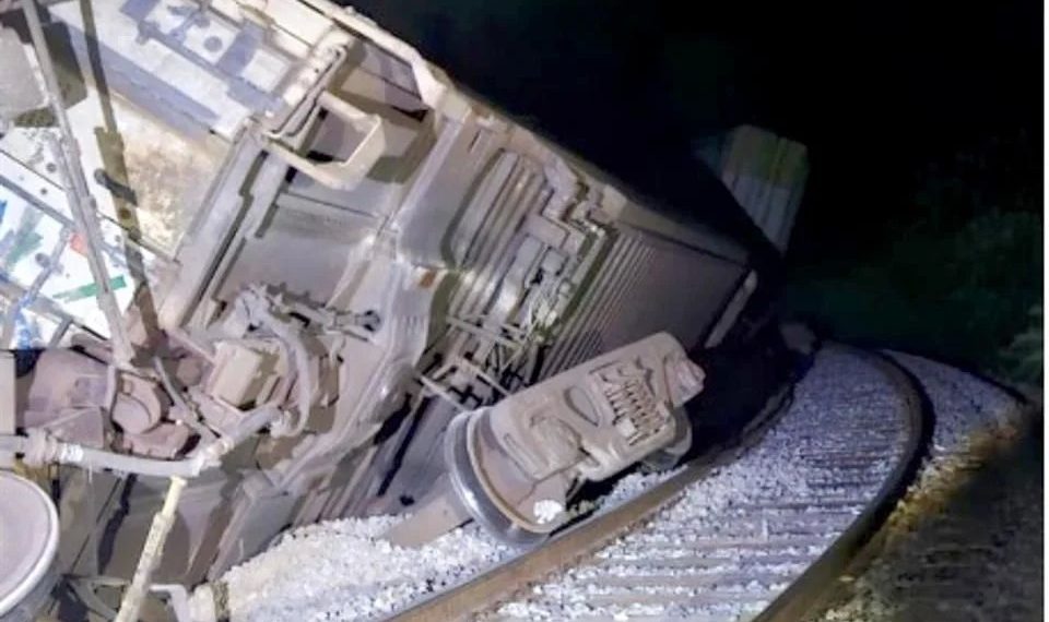 Descarrila en el Istmo ahora un tren de carga