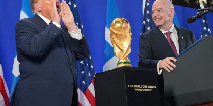 Elogia Infantino a Trump y le atribuye éxito del Mundial