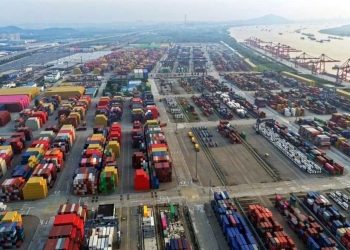 Alcanzan exportaciones de México a EU récord en 242,903 mdd