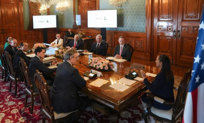 Para salvar el T-MEC, México acepta la agenda de Trump