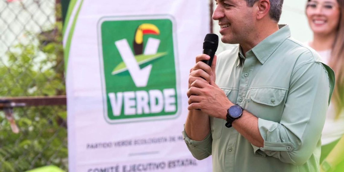Omar Del Valle Colosio lleva a las mesas de análisis los temas que trabaja en el territorio