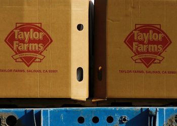 Taylor Farms retira productos por posible contaminación con salmonela