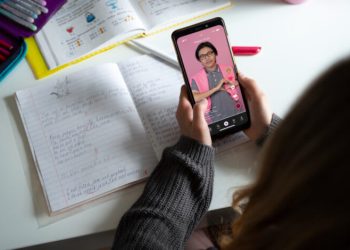 SEP consultará a maestros sobre dispositivos digitales en escuelas