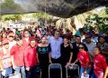 Entrega Ramón Flores mochilas y útiles escolares a niñas y niños en Pótam