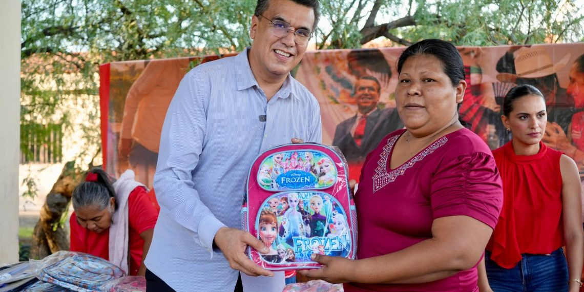 Educación con cercanía: Ramón Flores lleva apoyo escolar a niñas y niños de Estación Oroz