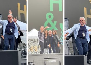 Des Styles, papá de Harry Styles, asiste al concierto del cantante