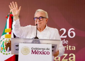 Morena no descarta iniciar proceso para expulsar a Rocha Moya