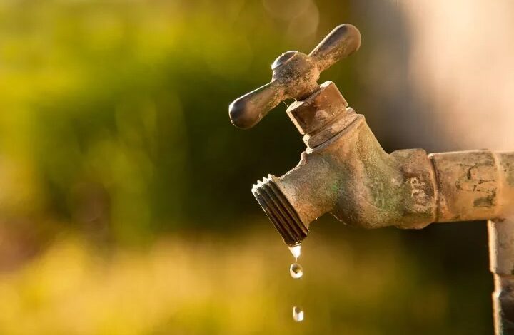 Disminuye la sequía, persisten fallas en suministro de agua