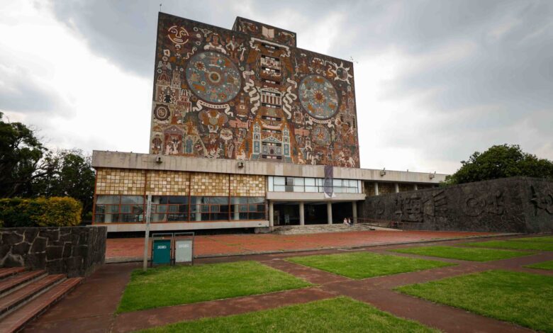Aspirantes presentan examen presencial de la UNAM
