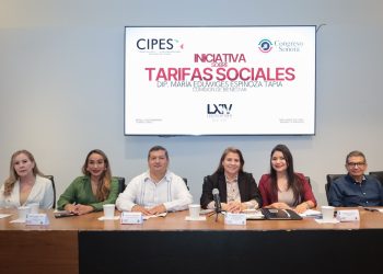 Encabeza diputada Vicky Espinoza tercer foro para fortalecer propuesta de Ley de Tarifa Social