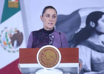 Sheinbaum plantea prohibir doble nacionalidad a gobernadores