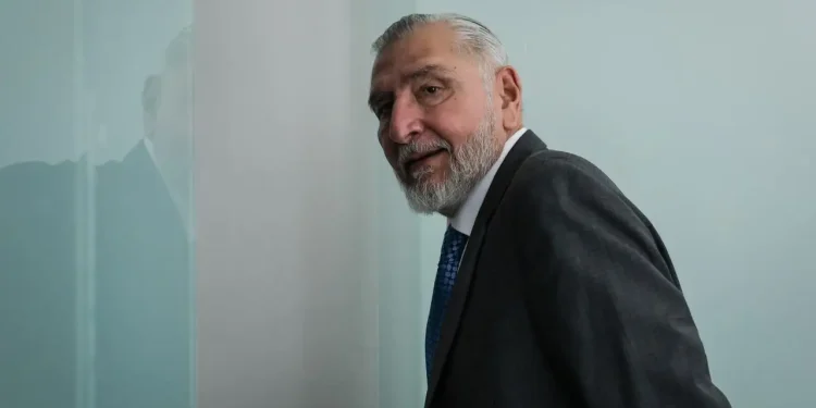 Embajada de EU desmiente supuesta orden de aprehensión contra Adán Augusto López