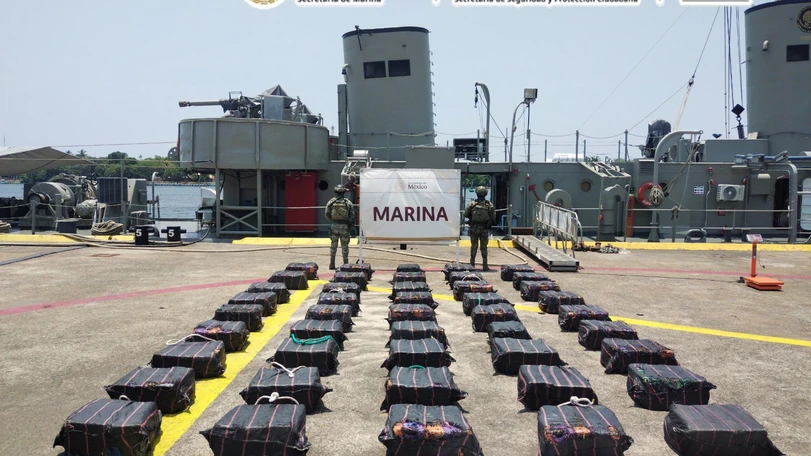 México incauta 1.6 toneladas de cocaína frente a las costas de Michoacán