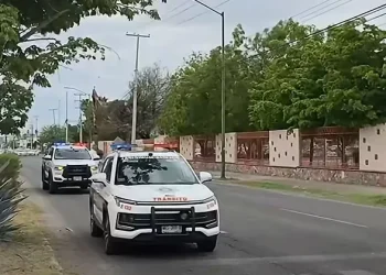 Buscan a conductora que atropelló a estudiante