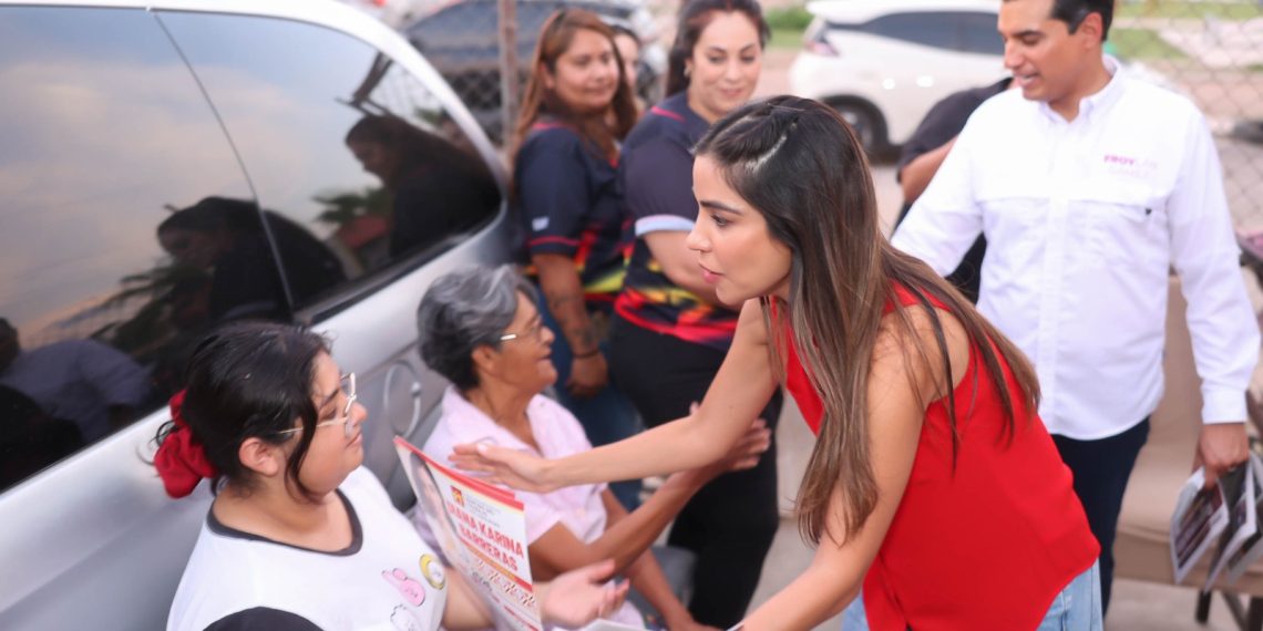Continúa Diana Karina Barreras recorridos por las colonias en Hermosillo