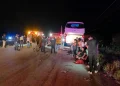 Choque entre autobús de pasajeros y tráiler en la México 15 deja un fallecido y 37 lesionados en Sonora