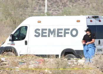 Investiga Fiscalía hallazgo de tres personas sin vida dentro de vehículo en Hermosillo