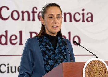 Jóvenes usan la IA como psicólogo: Sheinbaum