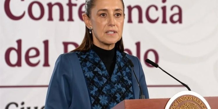 Jóvenes usan la IA como psicólogo: Sheinbaum