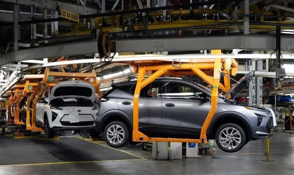 Temen automotrices que revisión de T-MEC les cueste caro