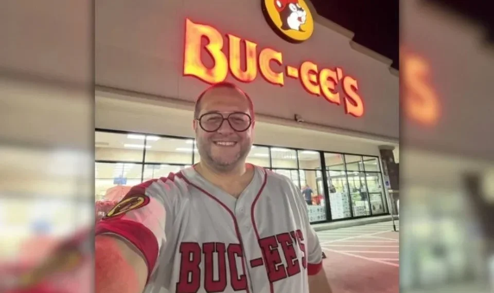 Presume José Ramón López visita a tienda en EU