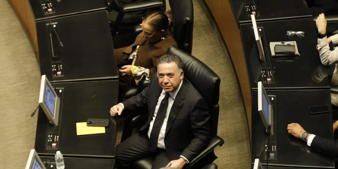 Inzunza reaparece en el Senado: ‘No soy un narcolegislador’