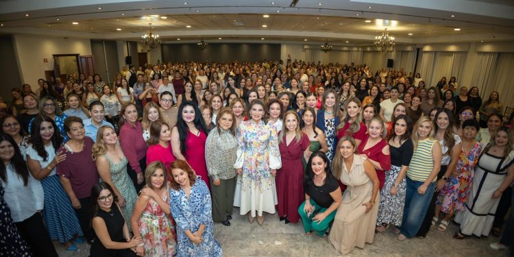 “El tiempo de las mujeres lo construimos juntas”: Lorenia Valles