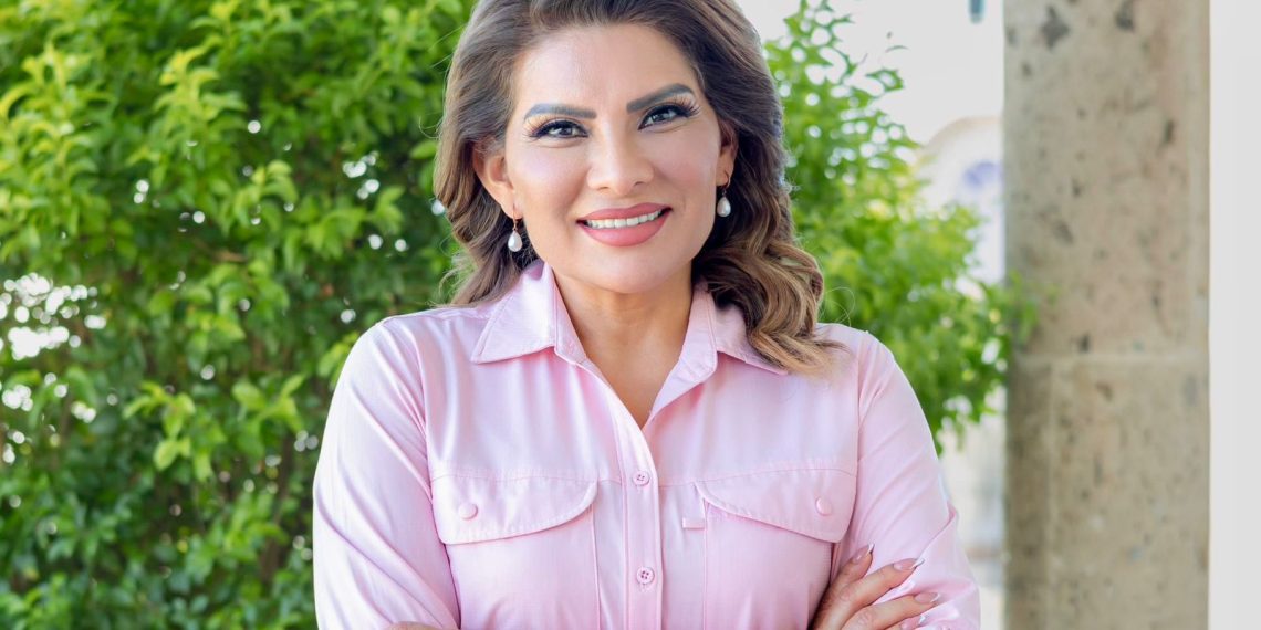 Desea Lorenia Valles buen regreso a clases a comunidad escolar