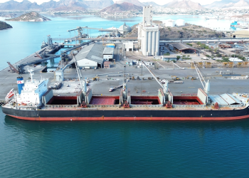 Puerto de Guaymas mueve 2.5. millones de toneladas de carga en 2026