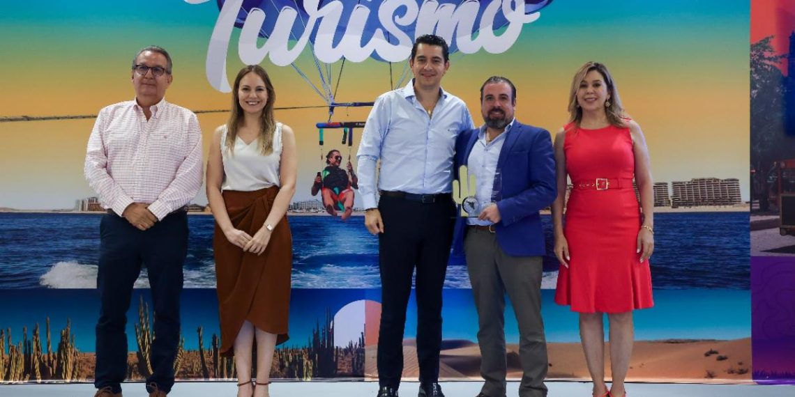 Gobierno de Sonora celebra Día Mundial del Turismo con reconocimientos y ponencias