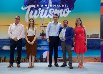 Gobierno de Sonora celebra Día Mundial del Turismo con reconocimientos y ponencias