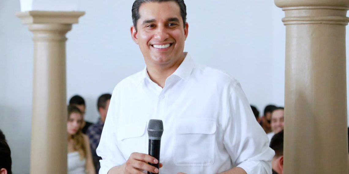 La educación es la mejor inversión para el presente y futuro de Sonora: Froylán Gámez